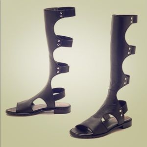 Stuart Weitzman size 5
